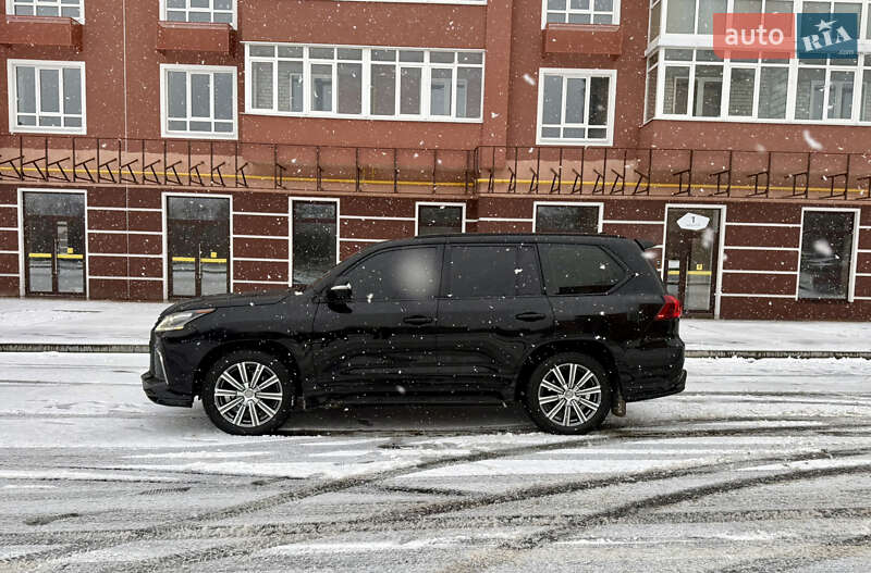 Внедорожник / Кроссовер Lexus LX 2016 в Умани