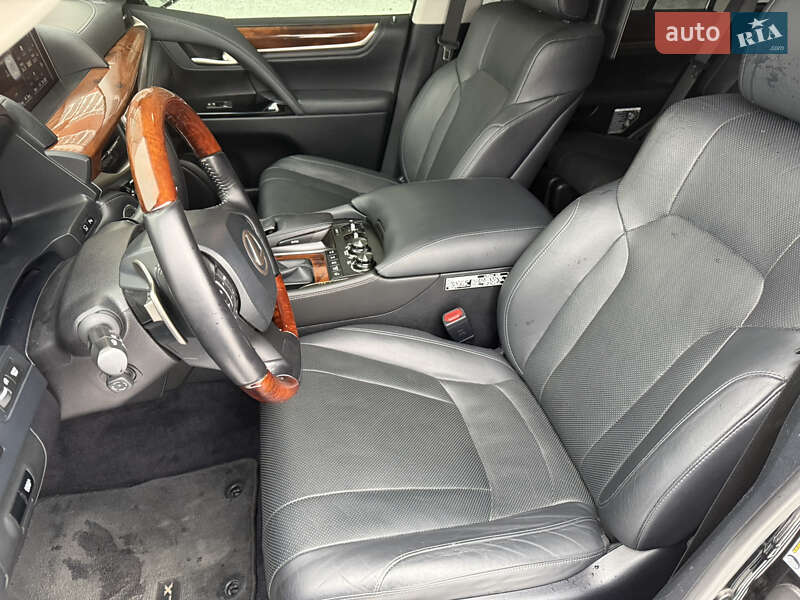 Внедорожник / Кроссовер Lexus LX 2016 в Умани