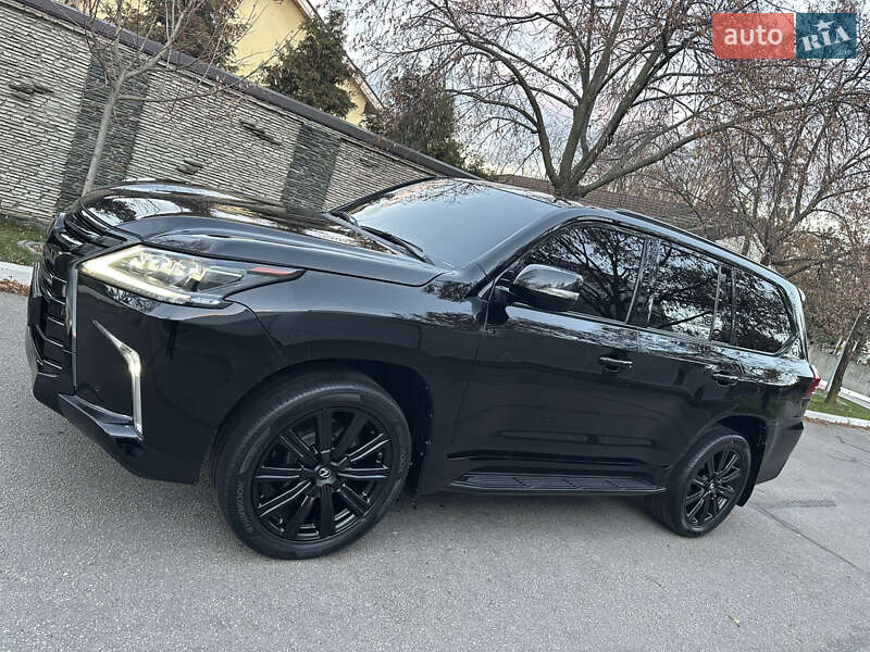 Внедорожник / Кроссовер Lexus LX 2018 в Днепре фото 10 Внедорожник / Кроссовер Lexus LX 2018 в Днепре