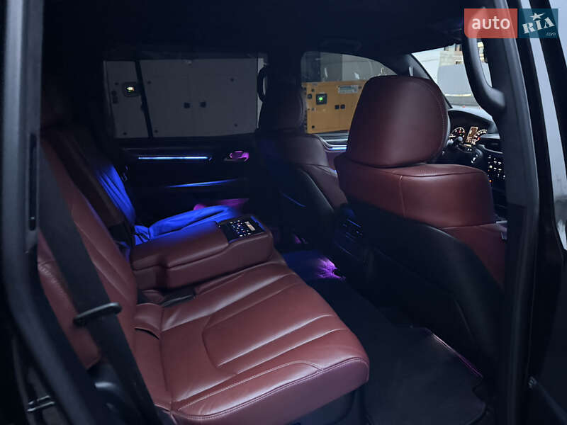Внедорожник / Кроссовер Lexus LX 2017 в Киеве фото 46 Внедорожник / Кроссовер Lexus LX 2017 в Киеве