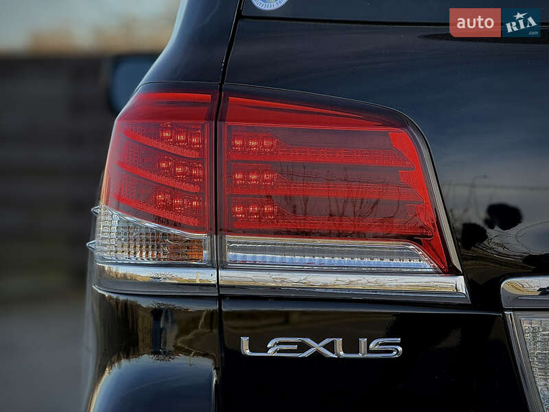 Внедорожник / Кроссовер Lexus LX 2008 в Стрые