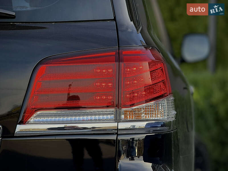 Внедорожник / Кроссовер Lexus LX 2008 в Стрые