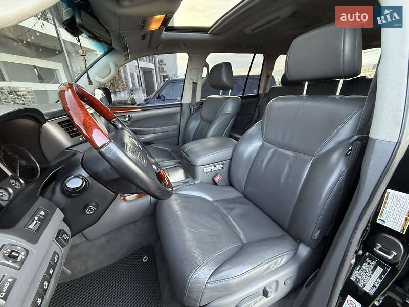 Внедорожник / Кроссовер Lexus LX 2008 в Стрые