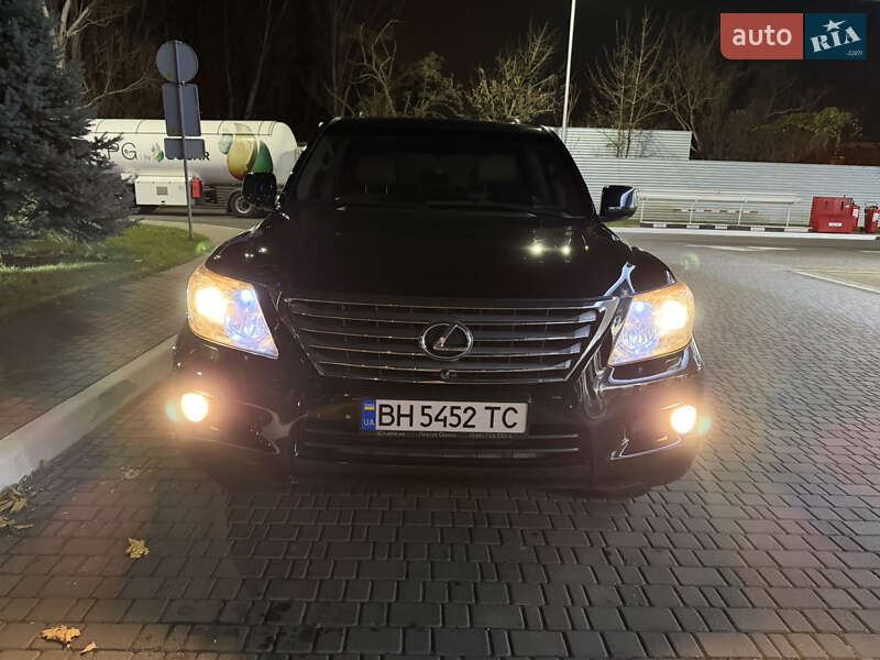 Внедорожник / Кроссовер Lexus LX 2008 в Одессе