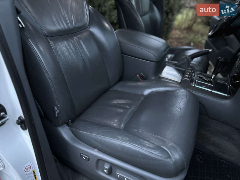 Внедорожник / Кроссовер Lexus LX 2008 в Тернополе