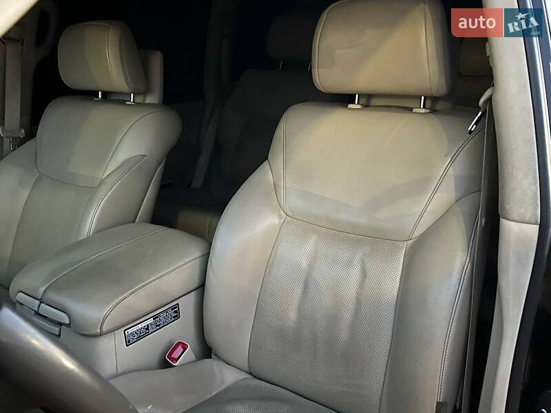 Внедорожник / Кроссовер Lexus LX 2013 в Киеве