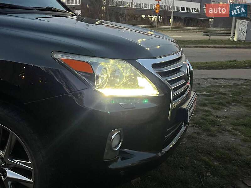 Внедорожник / Кроссовер Lexus LX 2013 в Киеве