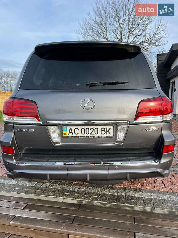 Внедорожник / Кроссовер Lexus LX 2014 в Нововолынске фото 26 Внедорожник / Кроссовер Lexus LX 2014 в Нововолынске