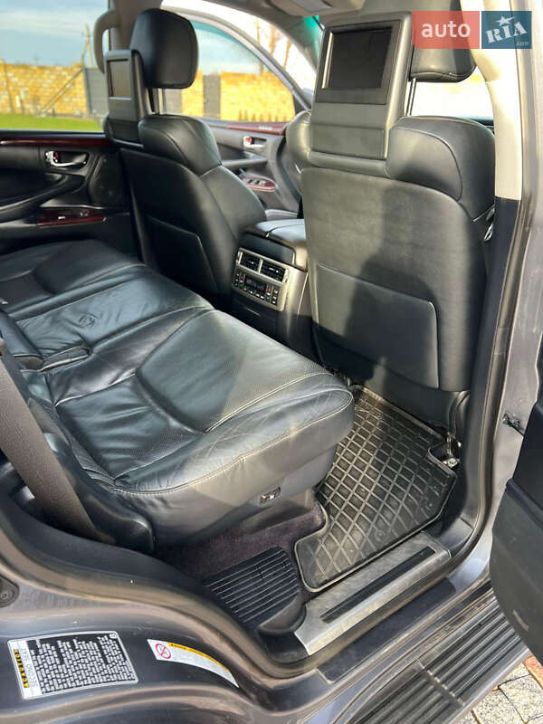 Внедорожник / Кроссовер Lexus LX 2014 в Нововолынске фото 36 Внедорожник / Кроссовер Lexus LX 2014 в Нововолынске