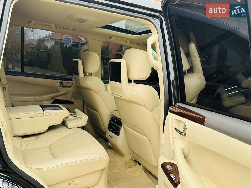 Позашляховик / Кросовер Lexus LX 2013 в Одесі