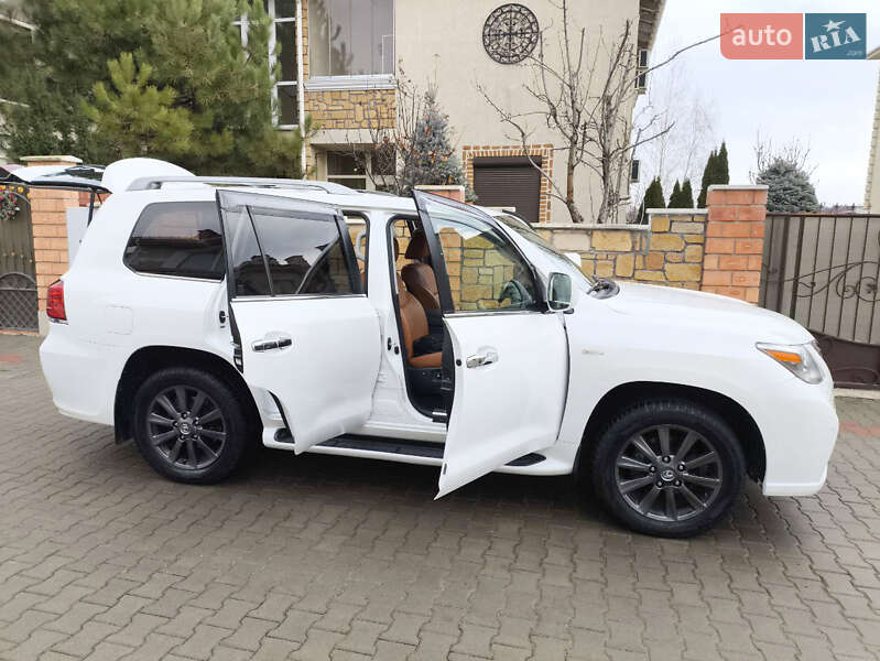 Позашляховик / Кросовер Lexus LX 2010 в Одесі