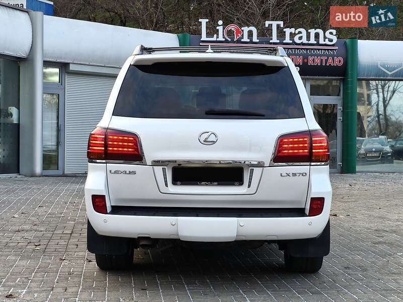 Позашляховик / Кросовер Lexus LX 2010 в Дніпрі