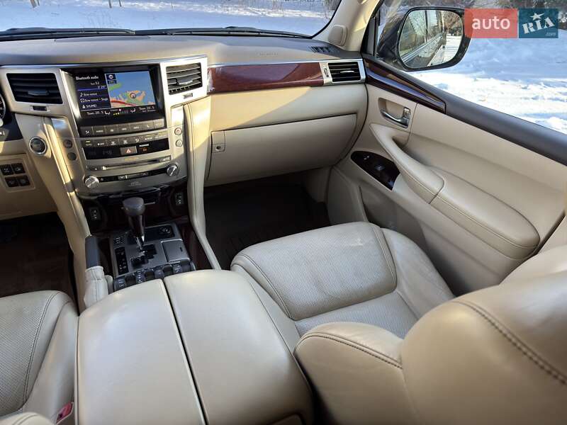 Позашляховик / Кросовер Lexus LX 2012 в Дніпрі фото 28 Позашляховик / Кросовер Lexus LX 2012 в Дніпрі