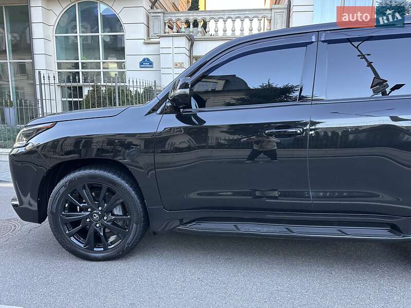 Внедорожник / Кроссовер Lexus LX 2021 в Киеве