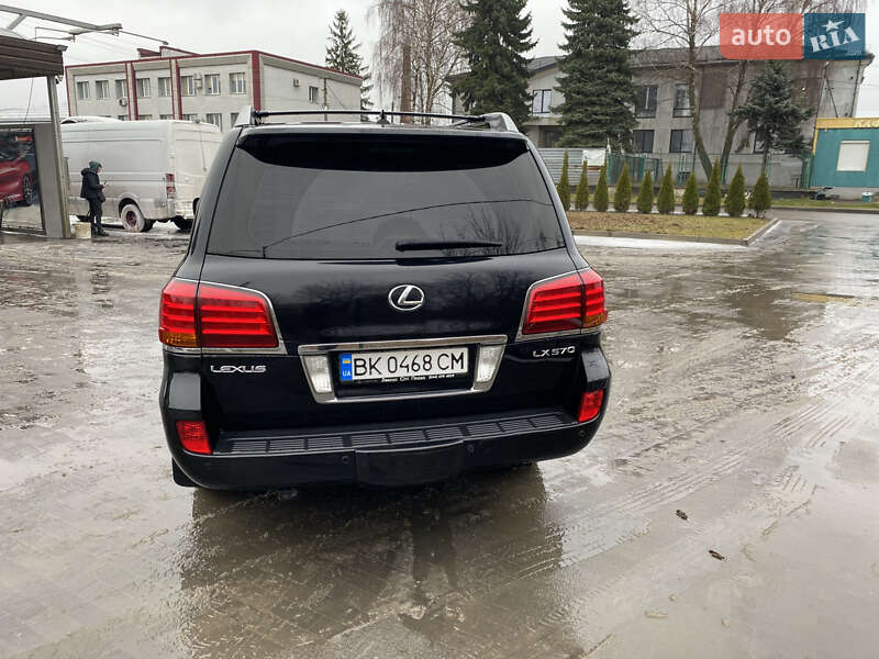 Внедорожник / Кроссовер Lexus LX 2008 в Ровно