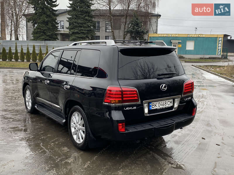Внедорожник / Кроссовер Lexus LX 2008 в Ровно