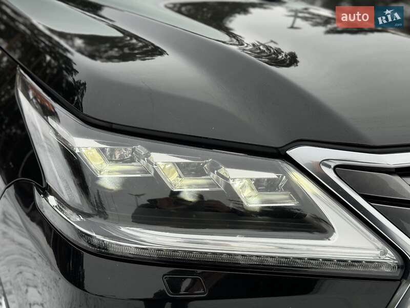 Внедорожник / Кроссовер Lexus LX 2017 в Киеве