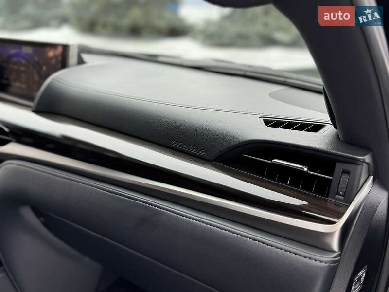 Внедорожник / Кроссовер Lexus LX 2017 в Киеве