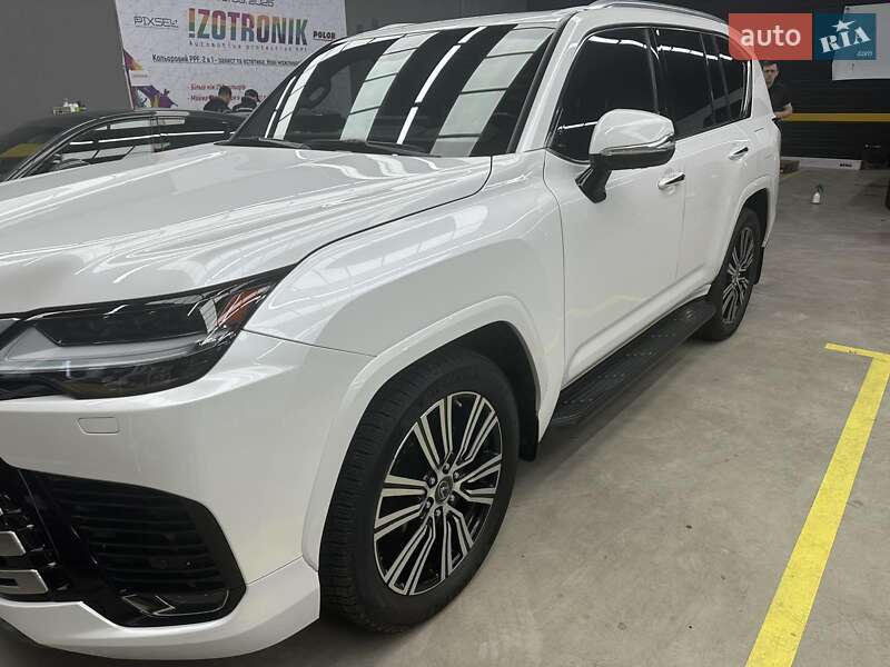 Внедорожник / Кроссовер Lexus LX 2022 в Киеве
