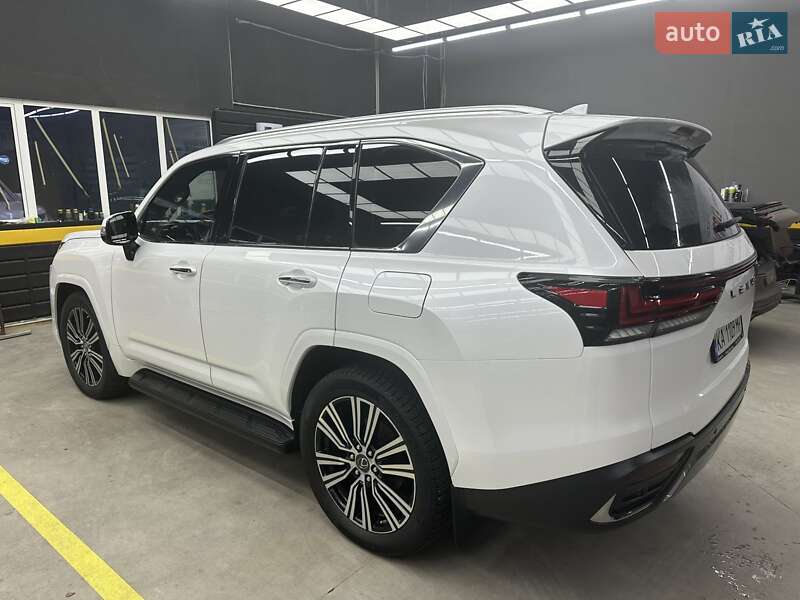Внедорожник / Кроссовер Lexus LX 2022 в Киеве