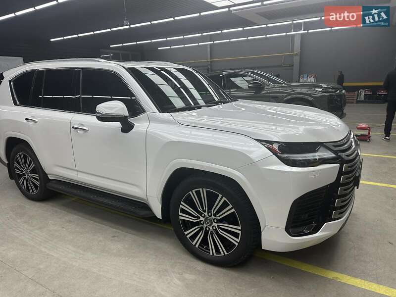 Внедорожник / Кроссовер Lexus LX 2022 в Киеве