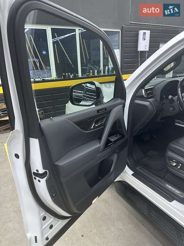 Внедорожник / Кроссовер Lexus LX 2022 в Киеве