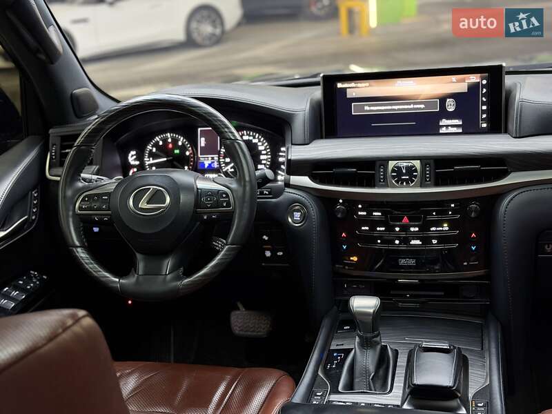 Внедорожник / Кроссовер Lexus LX 2018 в Киеве