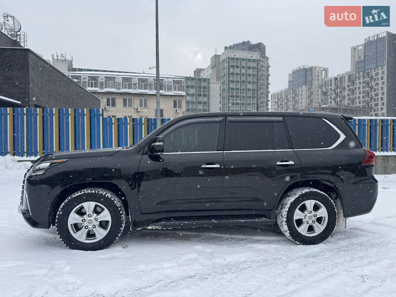 Внедорожник / Кроссовер Lexus LX 2015 в Киеве