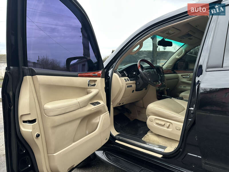 Внедорожник / Кроссовер Lexus LX 2008 в Днепре