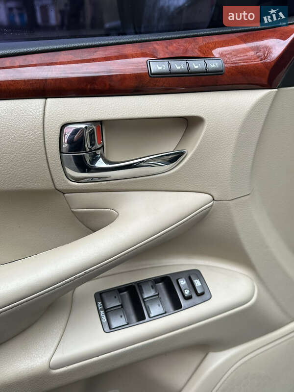 Внедорожник / Кроссовер Lexus LX 2008 в Днепре