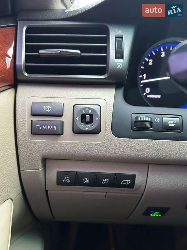 Внедорожник / Кроссовер Lexus LX 2008 в Днепре