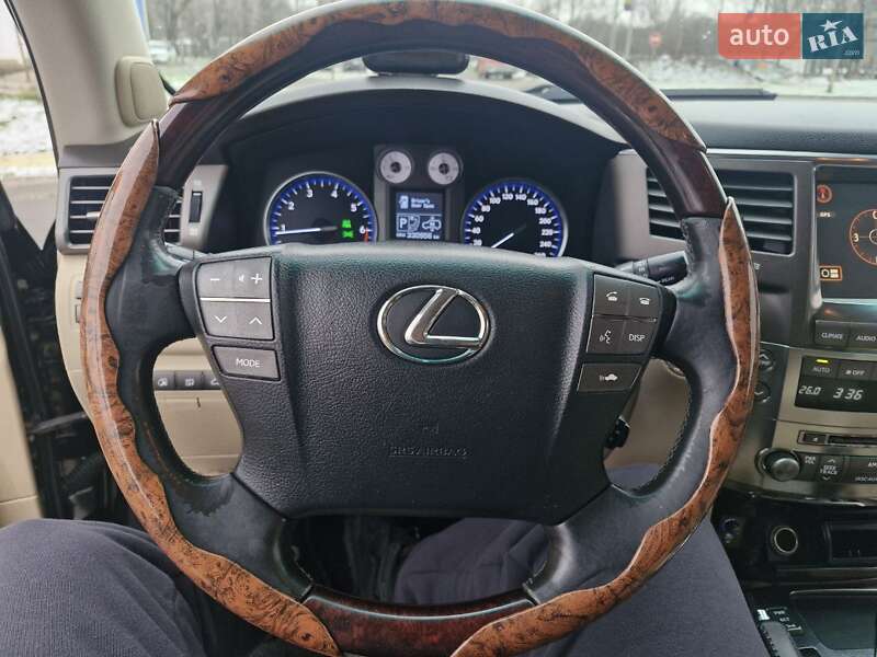 Внедорожник / Кроссовер Lexus LX 2008 в Николаеве