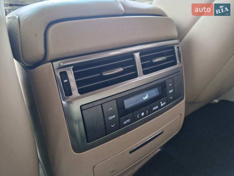 Внедорожник / Кроссовер Lexus LX 2008 в Николаеве