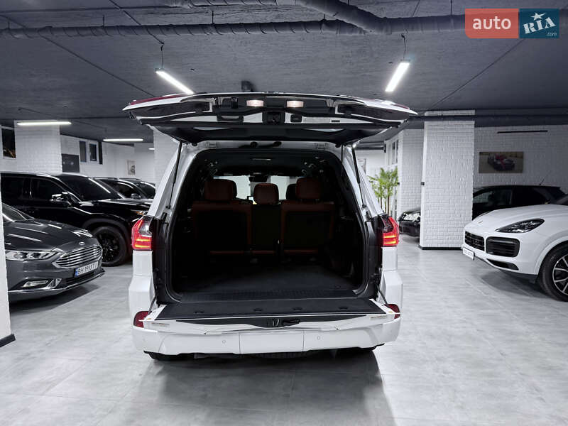 Внедорожник / Кроссовер Lexus LX 2020 в Одессе