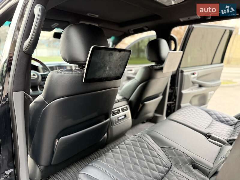 Внедорожник / Кроссовер Lexus LX 2008 в Днепре