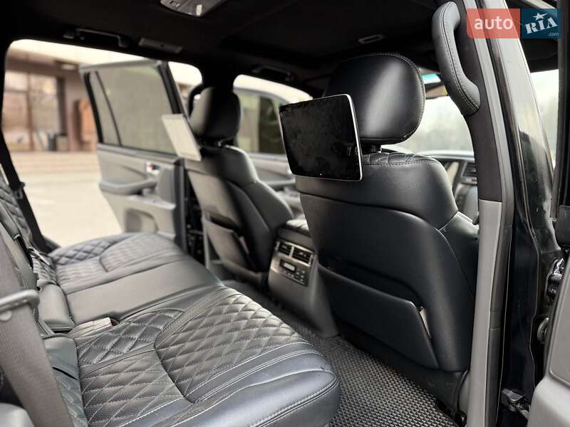 Внедорожник / Кроссовер Lexus LX 2008 в Днепре