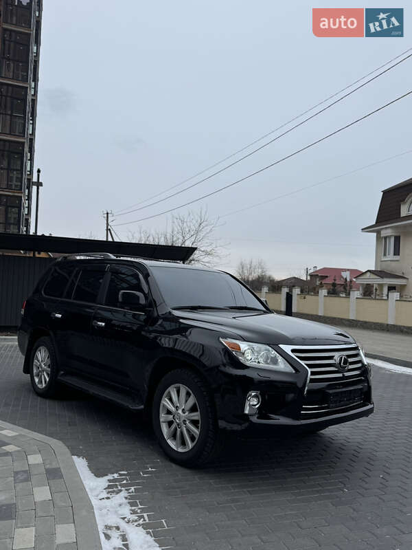 Внедорожник / Кроссовер Lexus LX 2010 в Полтаве