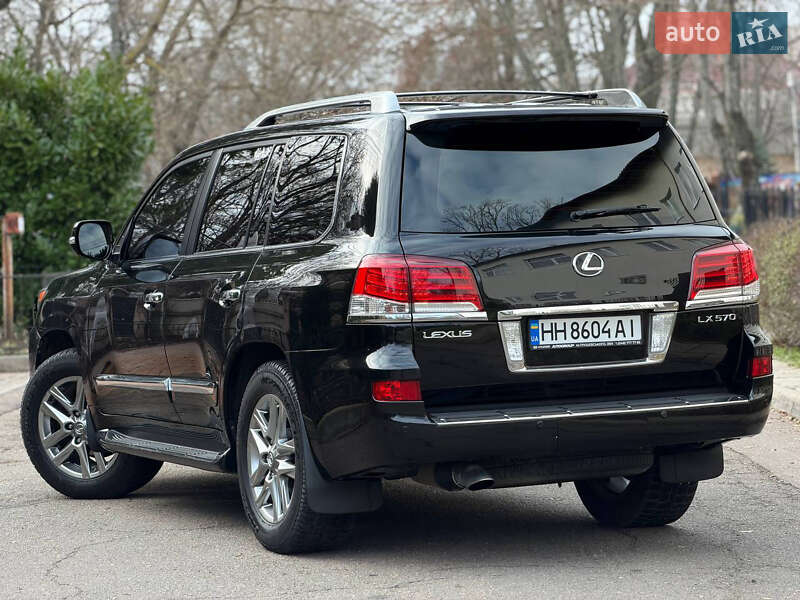 Внедорожник / Кроссовер Lexus LX 2013 в Одессе