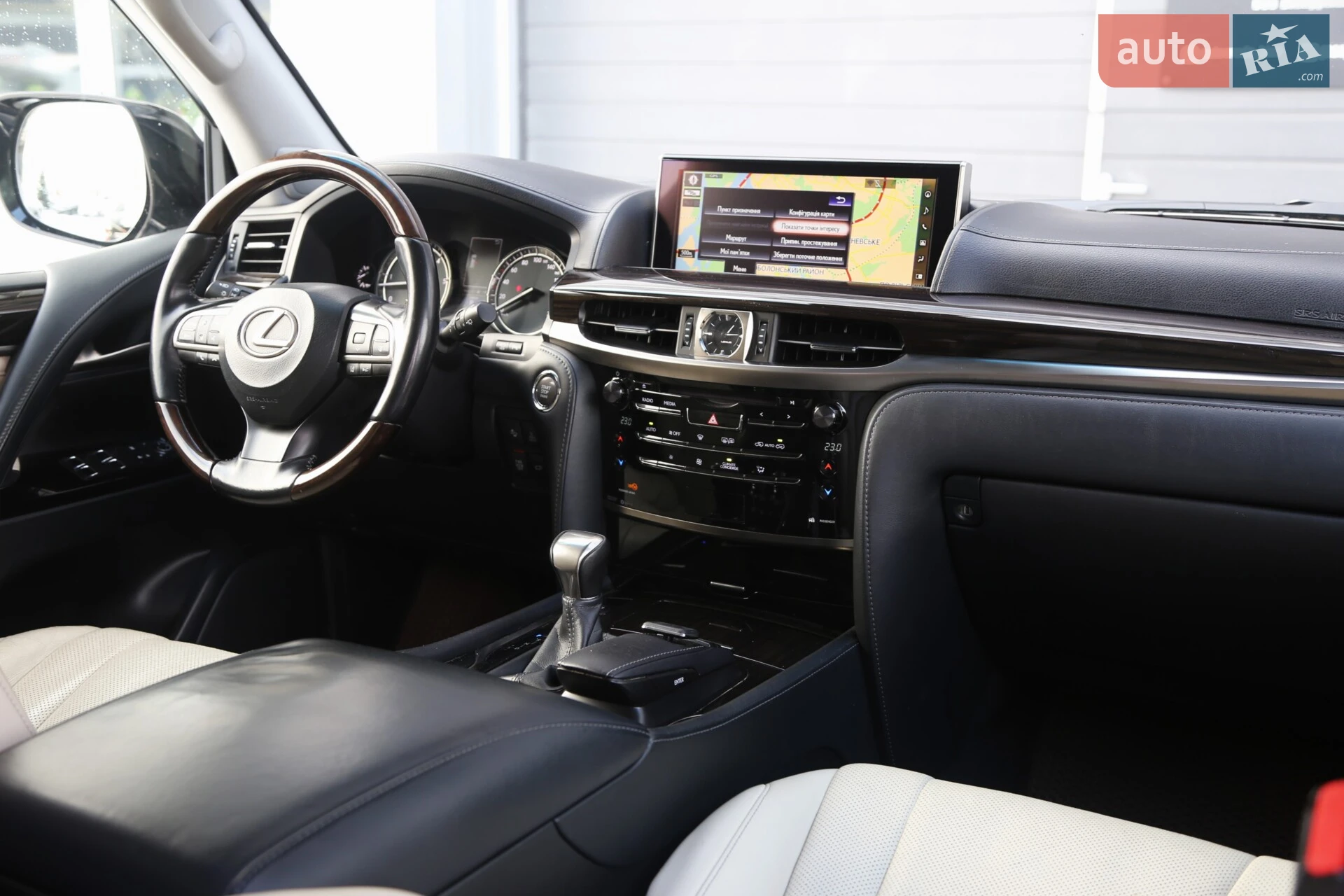 2016 Lexus LX - мініатюра 13