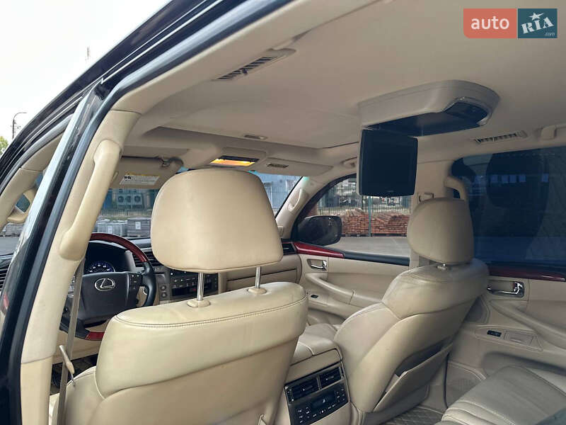 Внедорожник / Кроссовер Lexus LX 2008 в Павлограде