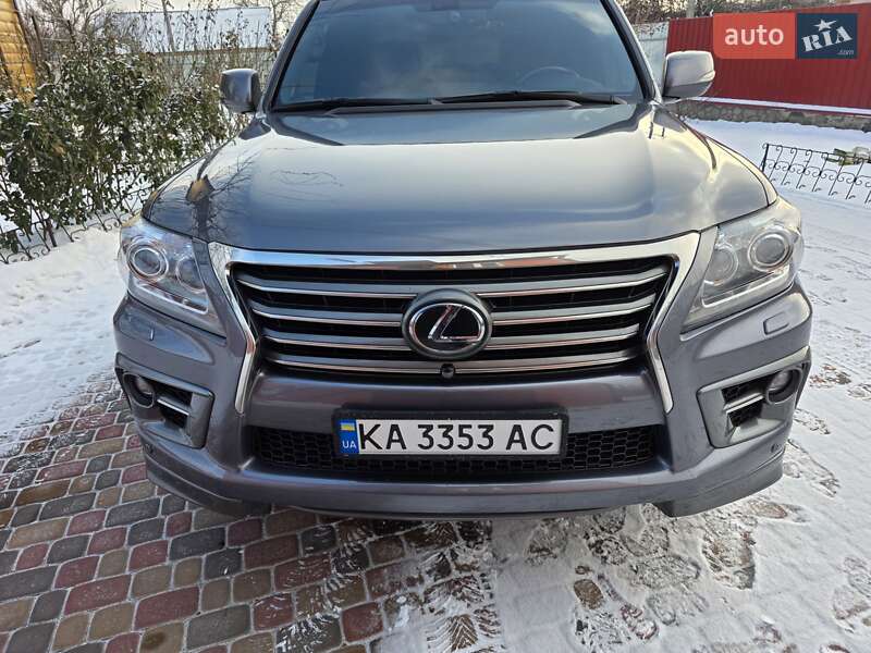 Внедорожник / Кроссовер Lexus LX 2014 в Пирятине