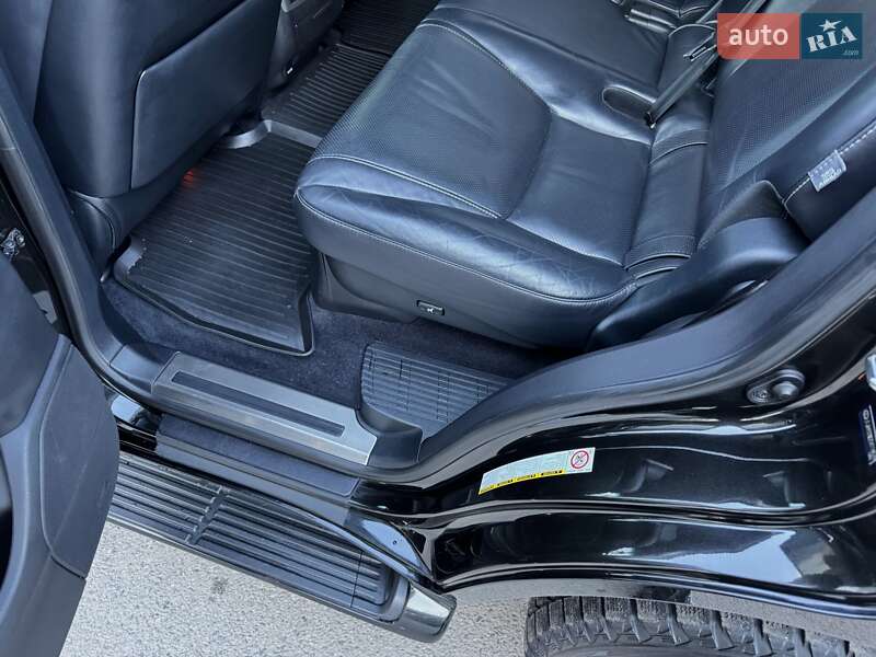 Внедорожник / Кроссовер Lexus LX 2013 в Кривом Роге