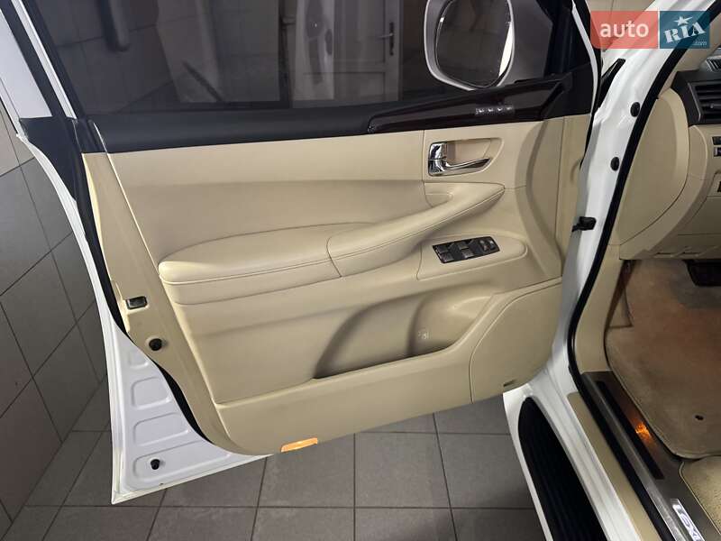 Внедорожник / Кроссовер Lexus LX 2012 в Умани