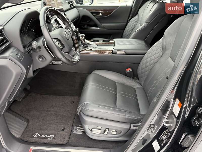 Внедорожник / Кроссовер Lexus LX 2022 в Киеве