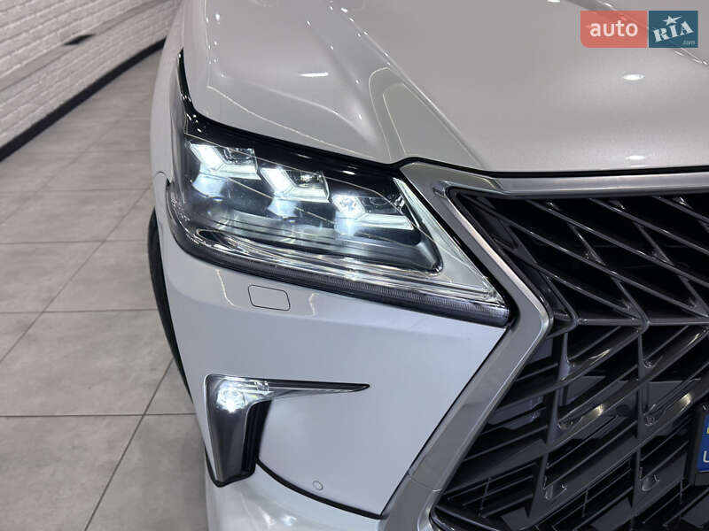 Внедорожник / Кроссовер Lexus LX 2020 в Одессе