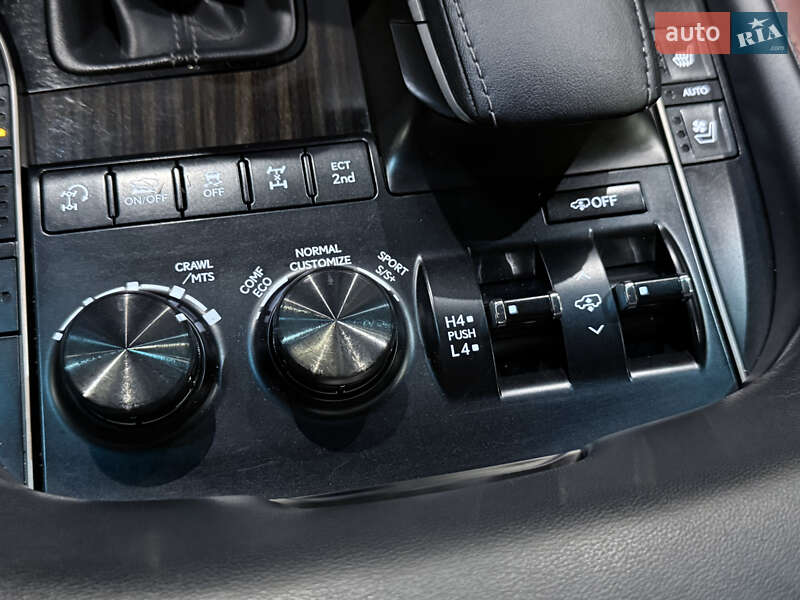 Внедорожник / Кроссовер Lexus LX 2020 в Одессе
