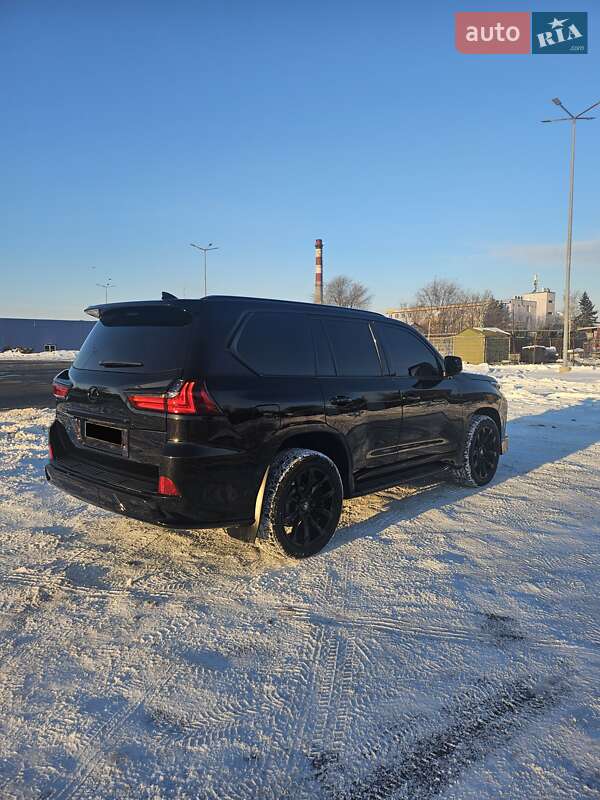 Позашляховик / Кросовер Lexus LX 2016 в Дніпрі