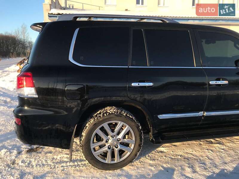 Внедорожник / Кроссовер Lexus LX 2013 в Львове