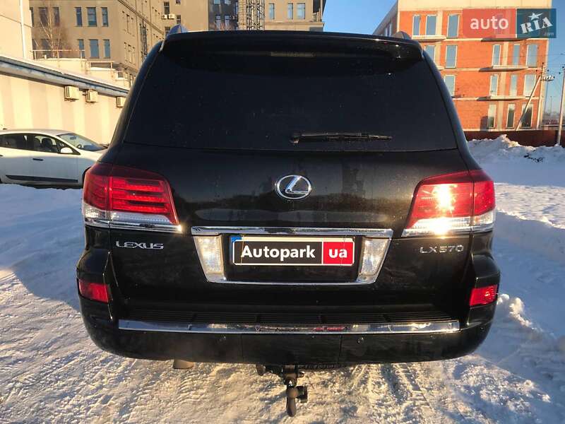 Внедорожник / Кроссовер Lexus LX 2013 в Львове