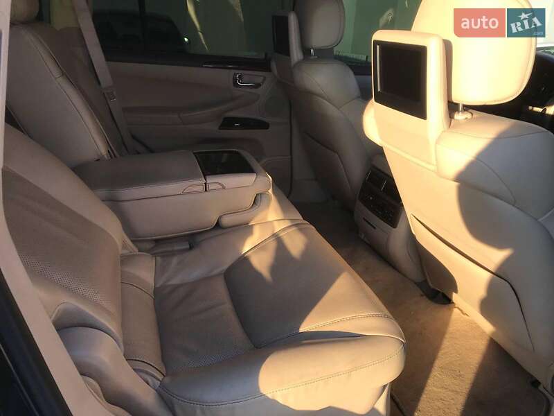 Внедорожник / Кроссовер Lexus LX 2013 в Львове